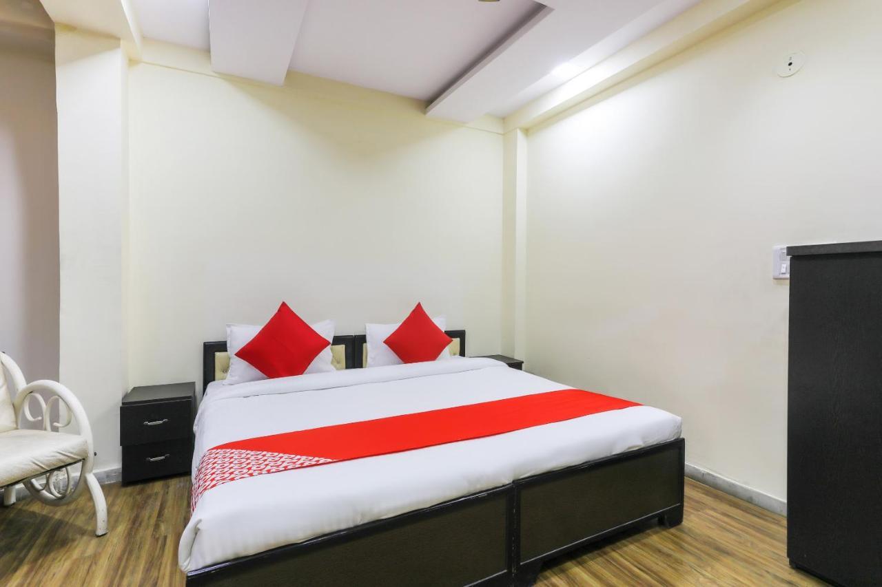 Oyo 62194 Pleasure Palace Hotel Indore Exterior photo